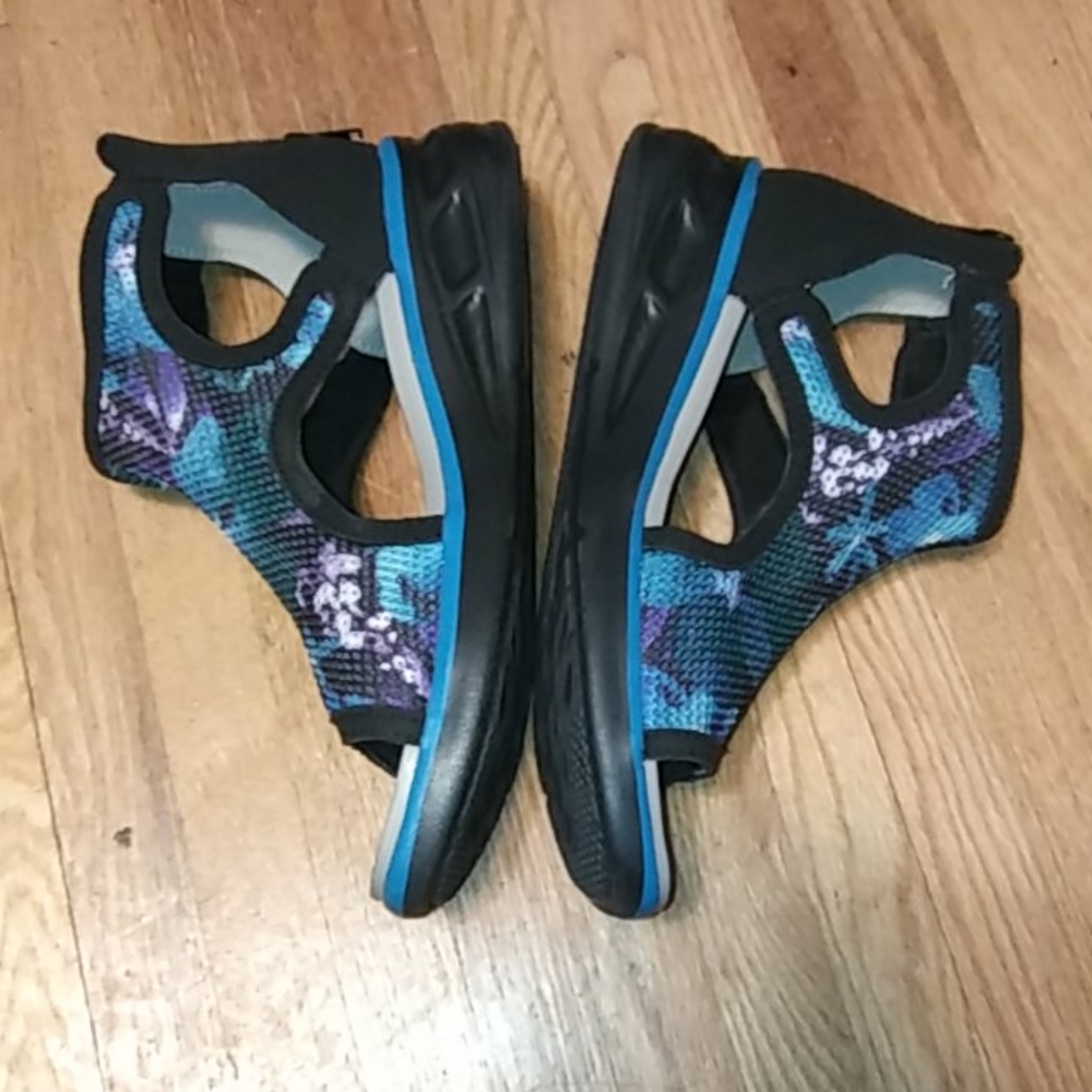 Jambu Sport Sandal With Platform Support Size 9.5 Gem